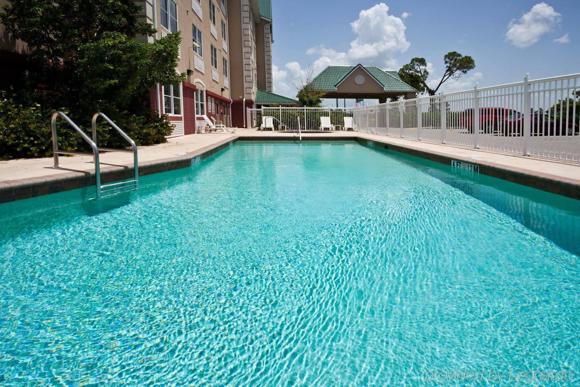 Country Inn & Suites By Radisson, Port Charlotte, Fl Exterior photo